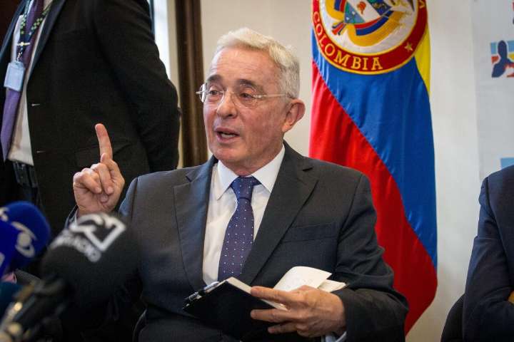 ¿Será Álvaro Uribe candidatio al senado en 2026?