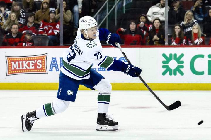Vancouver Canucks top 10 prospects: Ranking No. 5 to No. 1 before the season