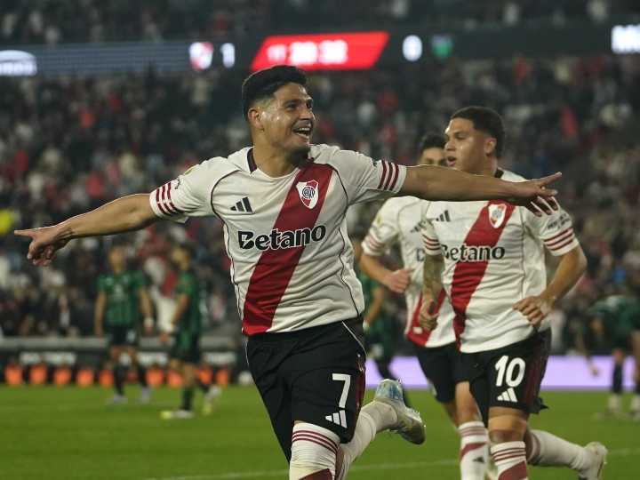 Así quedaron las tablas del Torneo Clausura: Racing se hunde y la lucha 'superclásica' de River y Boca por la Copa Libertadores
