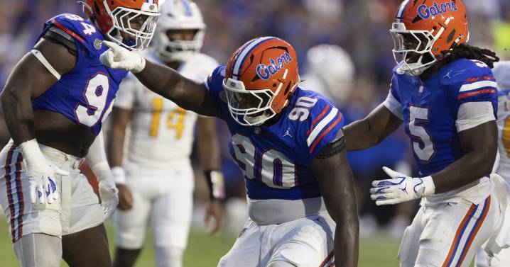 Florida's Brendan Bett planning to apologize to fans and the USF player he spit at during loss