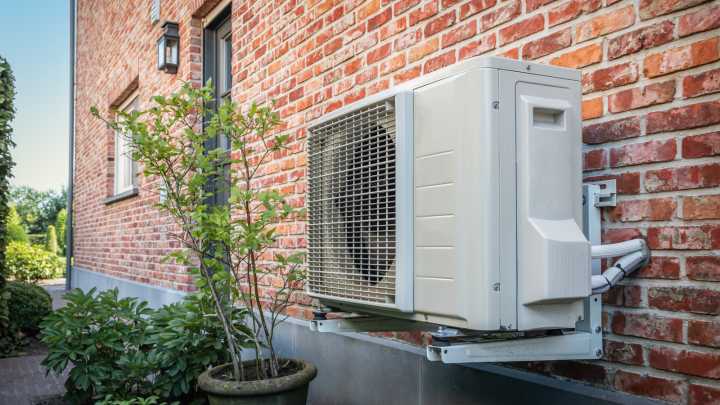 Stop Leaving Your Air Conditioner Water Behind When It's Liquid Gold