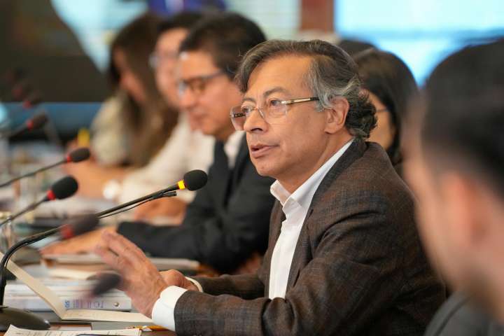 Petro desestima al Cartel de los Soles y asegura que la cocaína que llega a Venezuela proviene de Colombia