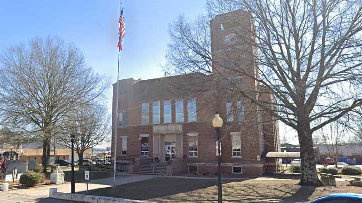 Charleston man pleads not guilty to attempted murder