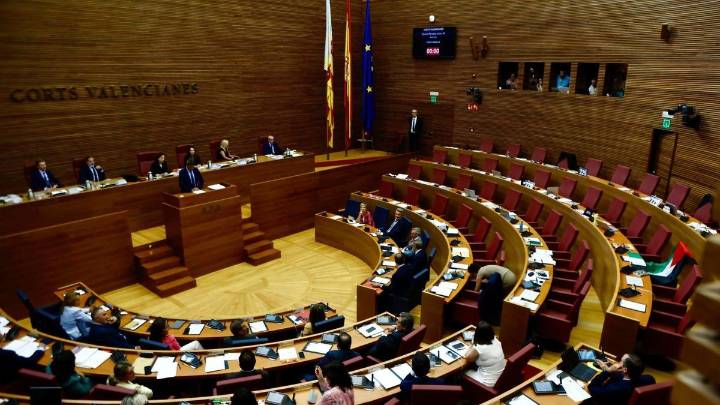 Bronca de inicio en las Corts: sin minuto de silencio por Gaza y denuncias por el 'veto' a debatir del aforamiento de Mazón