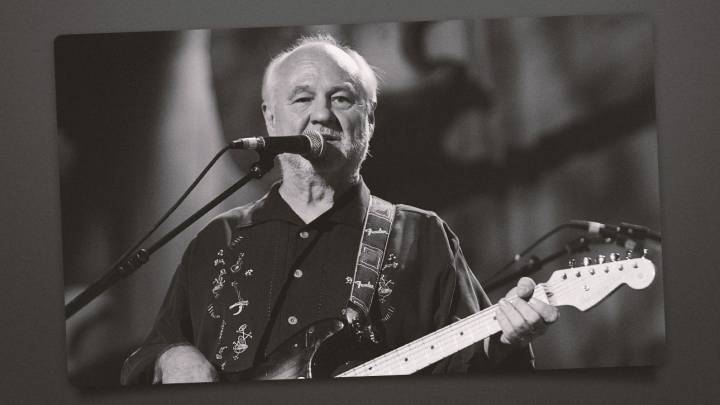 Sonny Curtis Dead: ‘Mary Tyler Moore Show’ Theme Song Performer Was 88
