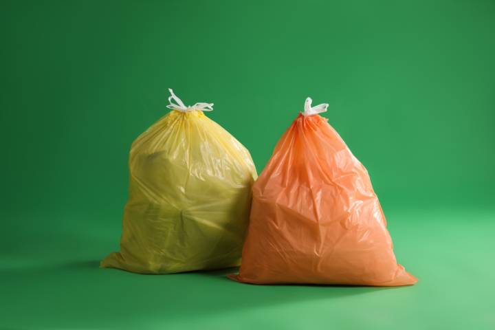 Man slides down 100-foot trash chute in death