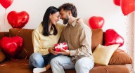 Amor y amistad: los mejores regalos para sorprender a tu pareja o amigos este 2025