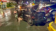 Fuerte choque entre tres vehículos en Paseos de Chihuahua deja un lesionado