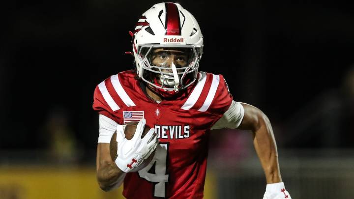 No. 7 Rancocas Valley gets past Camden Eastside despite missing star QB