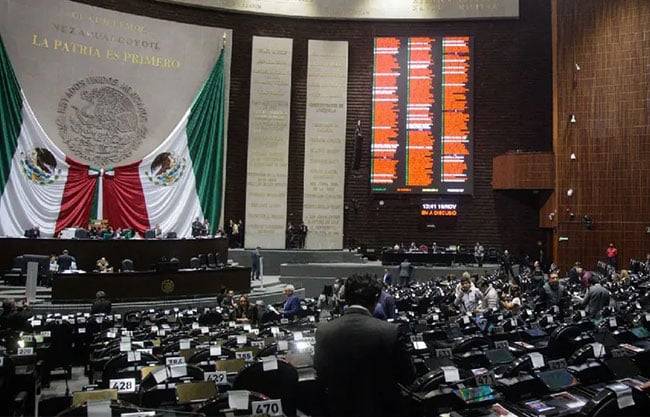 Aprueban diputados prohibir venta de bebidas energetizantes a menores de 18 años