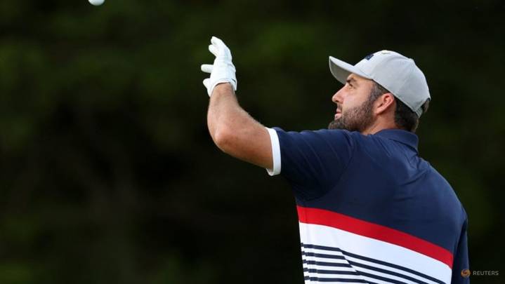 Top-ranked Scheffler slumps to winless opening day at Ryder Cup