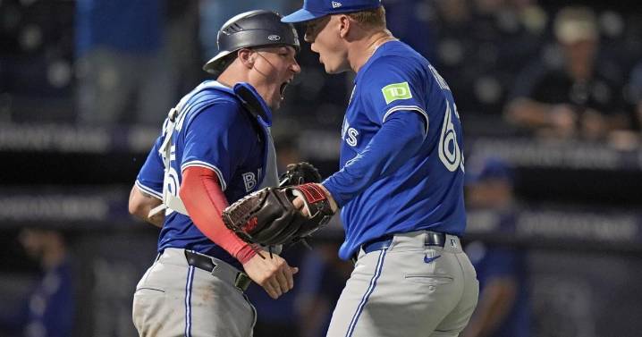Blue Jays playoff standings: Magic number for AL East drops