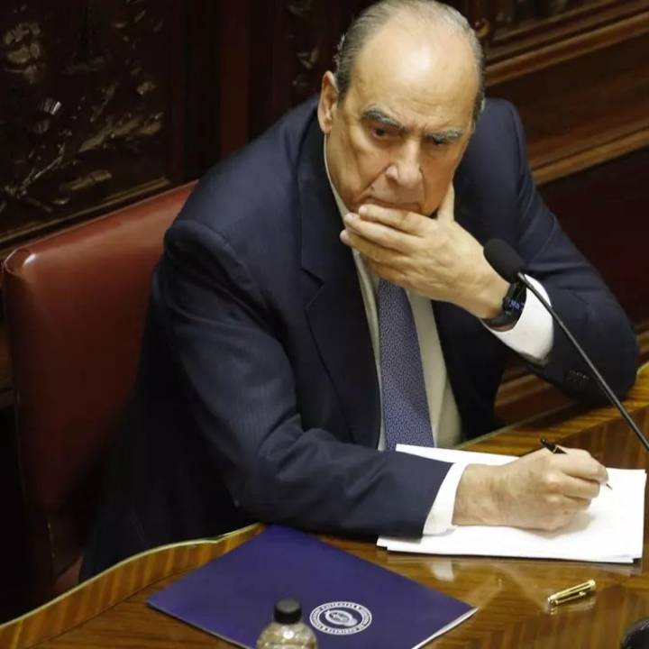 El Gobierno se niega a aplicar la ley de discapacidad y la oposición pide la cabeza de Francos