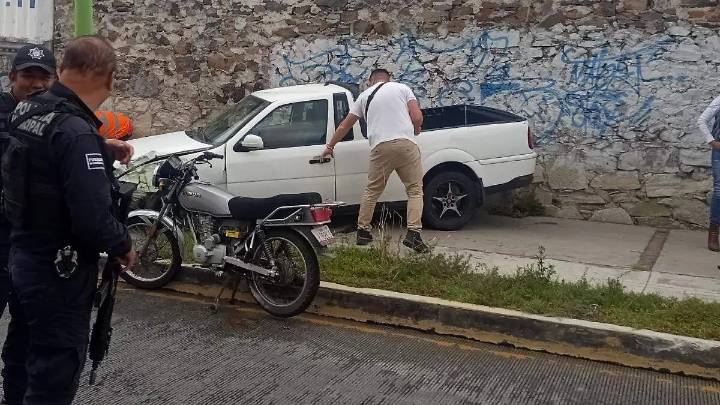 Mineral de la Reforma: Choque en bulevar Colosio deja daños materiales