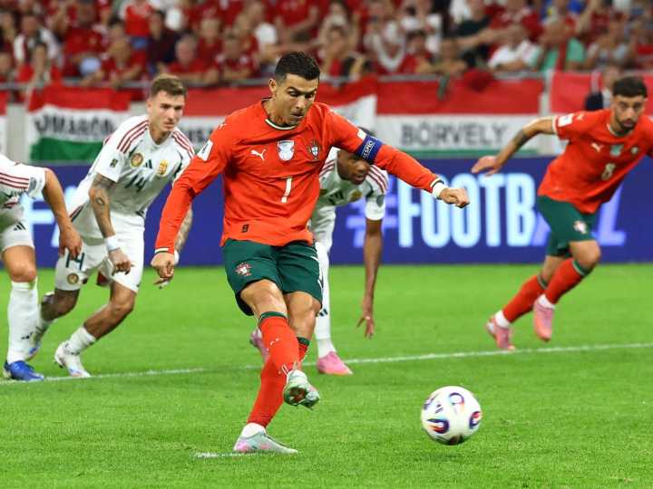 Cristiano Ronaldo, leyenda viva del fútbol Mundial: metió un gol para Portugal y llegó a la cima de los máximos anotadores en Eliminatorias