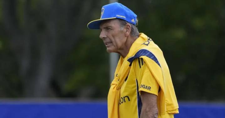 Tras la internación, Russo vuelve a dirigir un entrenamiento de Boca en la Bombonera