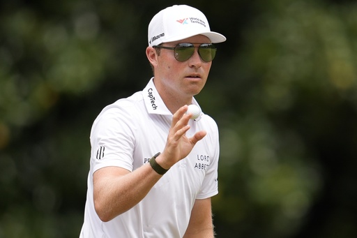 Mackenzie Hughes leads in Napa as Ryder Cup teams gets mixed results