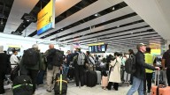 Detienen en Reino Unido a un sospechoso por el ciberataque que paralizó aeropuertos en Europa: Bruselas, Berlín, Londres y Dublín, entre los afectados