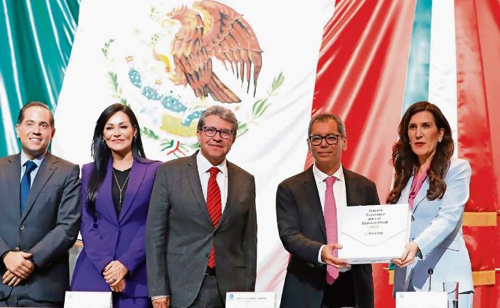 Cabilderos buscan tirar impuestos a refrescos y tabaco