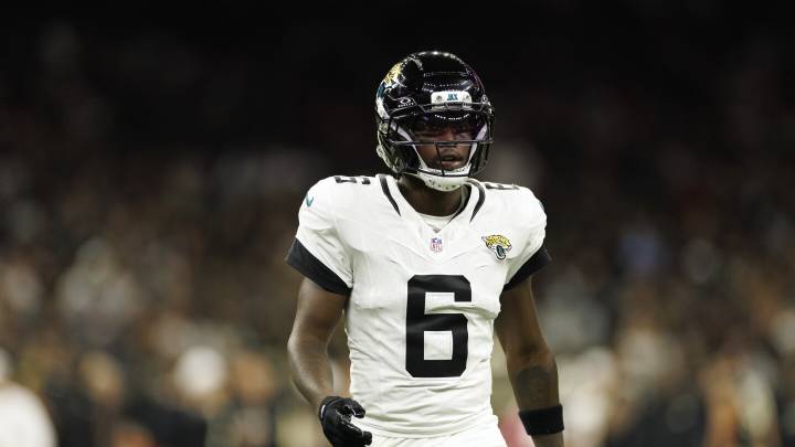 Commanders sign Darnell Savage, put Will Harris on IR