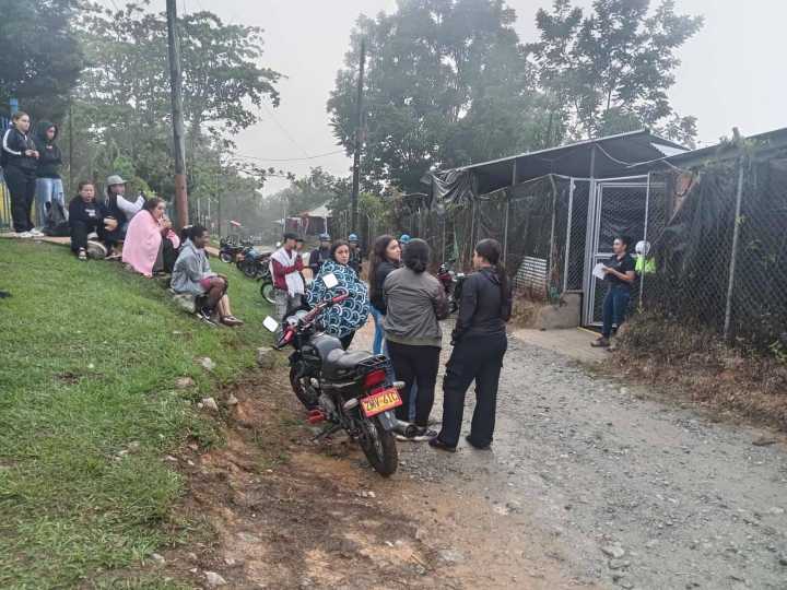 25 mineros continúan atrapados en un socavón de una mina del municipio de Segovia, Antioquia