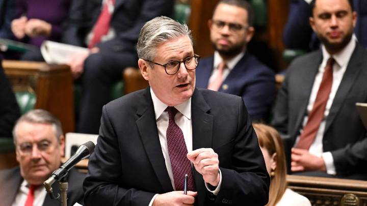 Reino Unido: Keir Starmer creará una ID digital que pretende luchar contra la inmigración ilegal