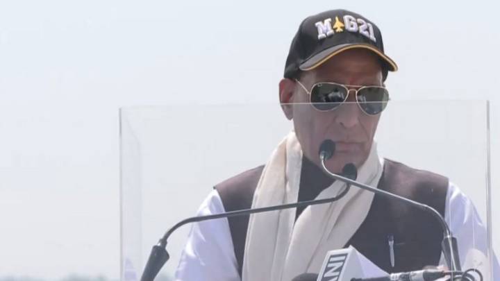 ‘Testimony of India-Russia relations’: Rajnath Singh bids farewell to fighter jet MiG