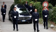 Las fotos del último adiós a Giorgio Armani: sus restos descansan en el pueblo donde nació