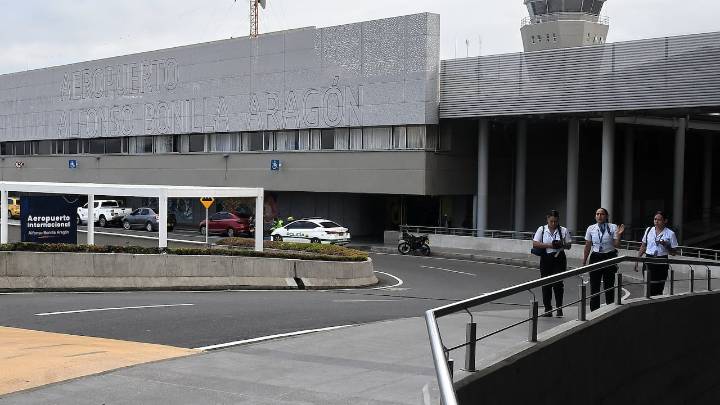 Lupa a la no adjudicación de concesión del Aeropuerto Alfonso Bonilla Aragón