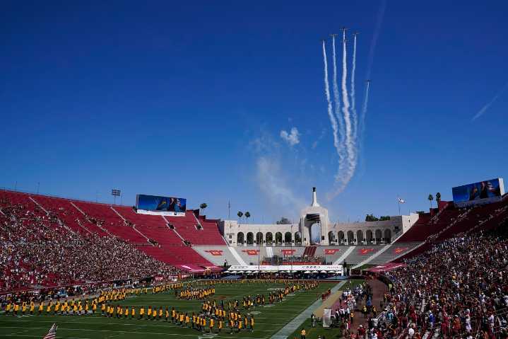Kickoff time announced for Michigan State at USC