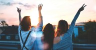 Here's How Often Science Says You Should See Your Friends