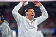 Steve Sarkisian Goes Into Damage Control as Unfair Blame Falls on Arch Manning’s Partner in Crime The Texas' mistakes are piling up, just then Steve Sarkisian calls for team unity as no single person 