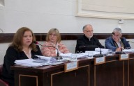 Los decretos de Egüen | Derogación y una comisión investigadora “en veremos”