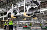 Frena producción de autos 0.78%, pero aumentan 1.4% exportaciones; persiste en agosto efecto arancelario