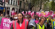 Anti-Tommy Robinson protestors chant ‘refugees are welcome’ through London streets