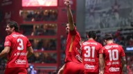 Héctor Herrera encamina victoria de Toluca antes de ser expulsado ante Mazatlán