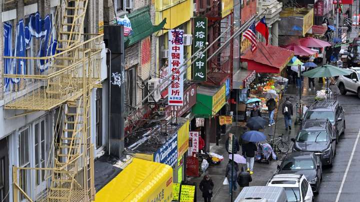 El dragón acecha Nueva York: el régimen chino influye en la política de la ciudad mediante el consulado y clubes sociales