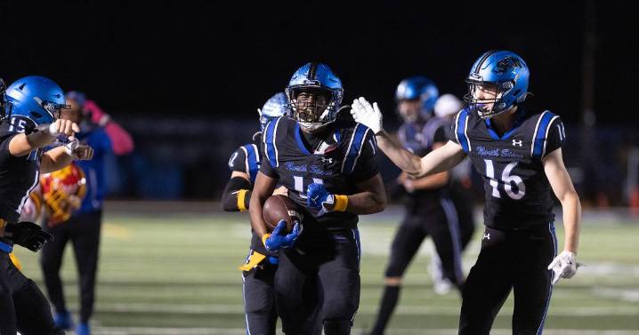 St. Charles North storms back, stuns Batavia with game-winning 2-point conversion at the buzzer – Shaw Local