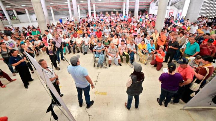 Dignidad Mayor busca a quién entregar bono de $230.000