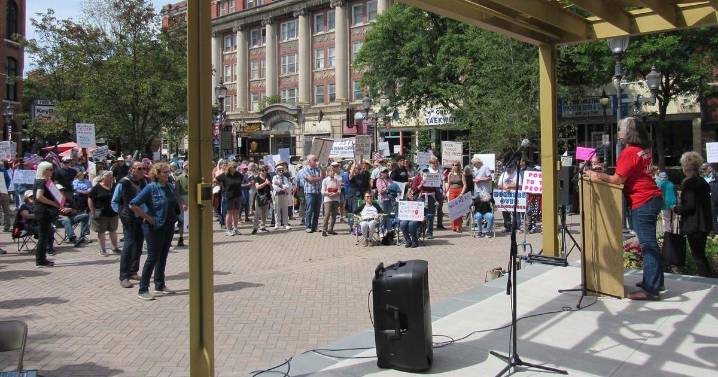 Labor Day rally brings anti-Trump protesters to Oneonta