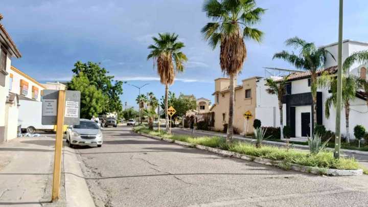 Jóvenes en Aparente Estado de Ebriedad Atacan a Golpes a Policías en Hermosillo