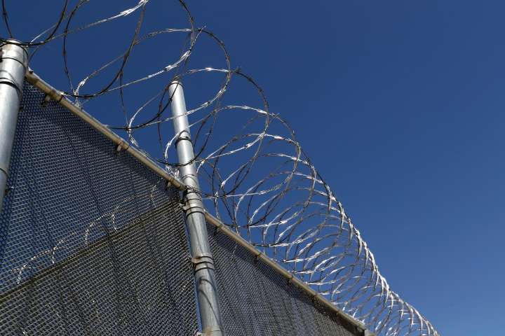 ICE detiene a influencer en Los Ángeles sin orden judicial, revela abogado
