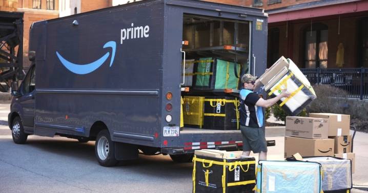 Amazon to pay $2.5 billion to settle FTC claims it duped customers into enrolling in Prime