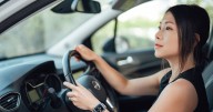 Driving instructor shares steps to follow when you see an emergency vehicle
