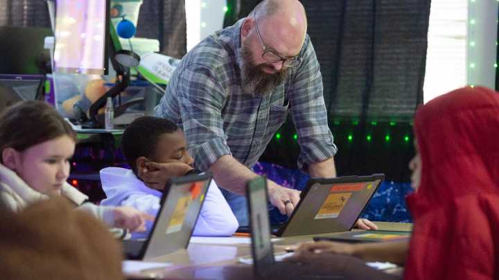 WalletHub ranks all 50 states. Is Mississippi one of best for teachers?