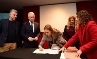 La Plata homenajeó a 100 empresarios platenses y entregó escrituras del Parque Industrial II