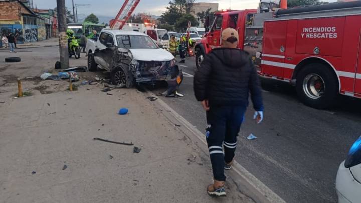 Grave accidente de tránsito en Bogotá este domingo: reportan un muerto
