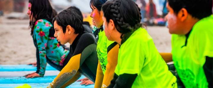 Surf Therapy Coquimbo: Sanando la mente y el cuerpo con la ayuda de las olas