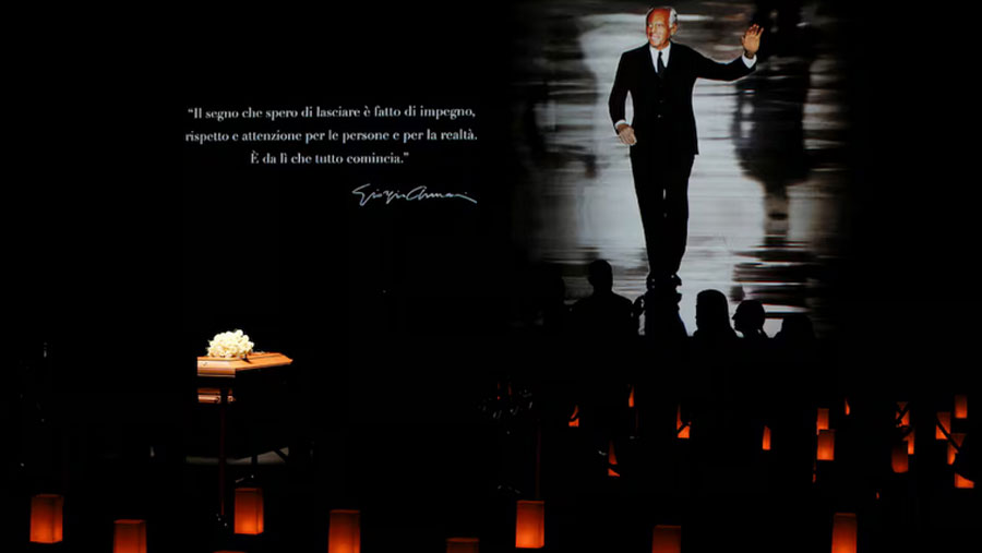 (+Fotos) Despedida multitudinaria para Giorgio Armani en Milán