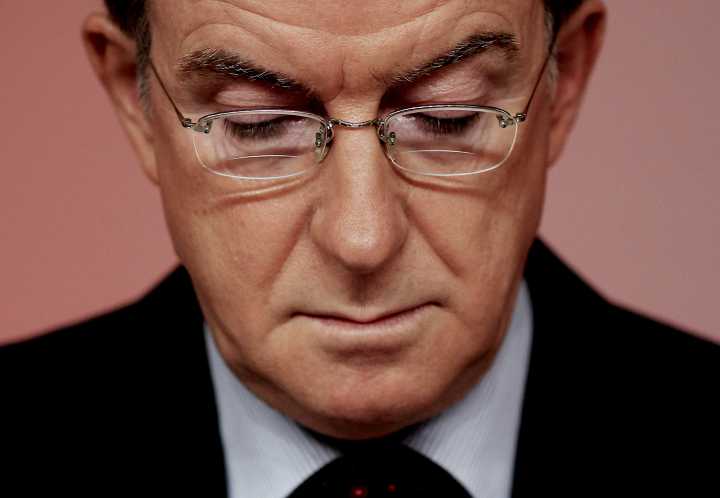 Only the Bottom Crawlers will defend Mandelson now